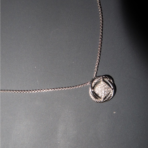 David Yurman infinity necklace with diamonds - Picture 2 of 4